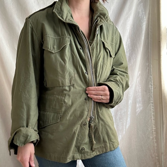 Vintage Vietnam Era 1970s Military M-65 OG Field Coat with Removable Camo Liner - Picture 2 of 10
